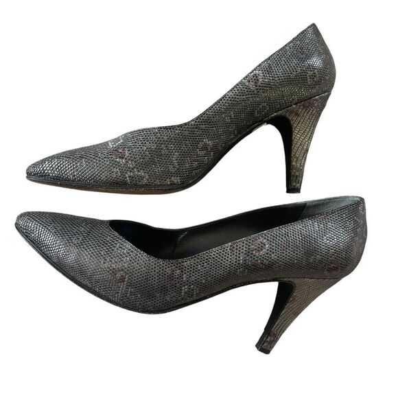 Yves Saint Laurent YSL Vintage Leather Pumps - Picture 4 of 10